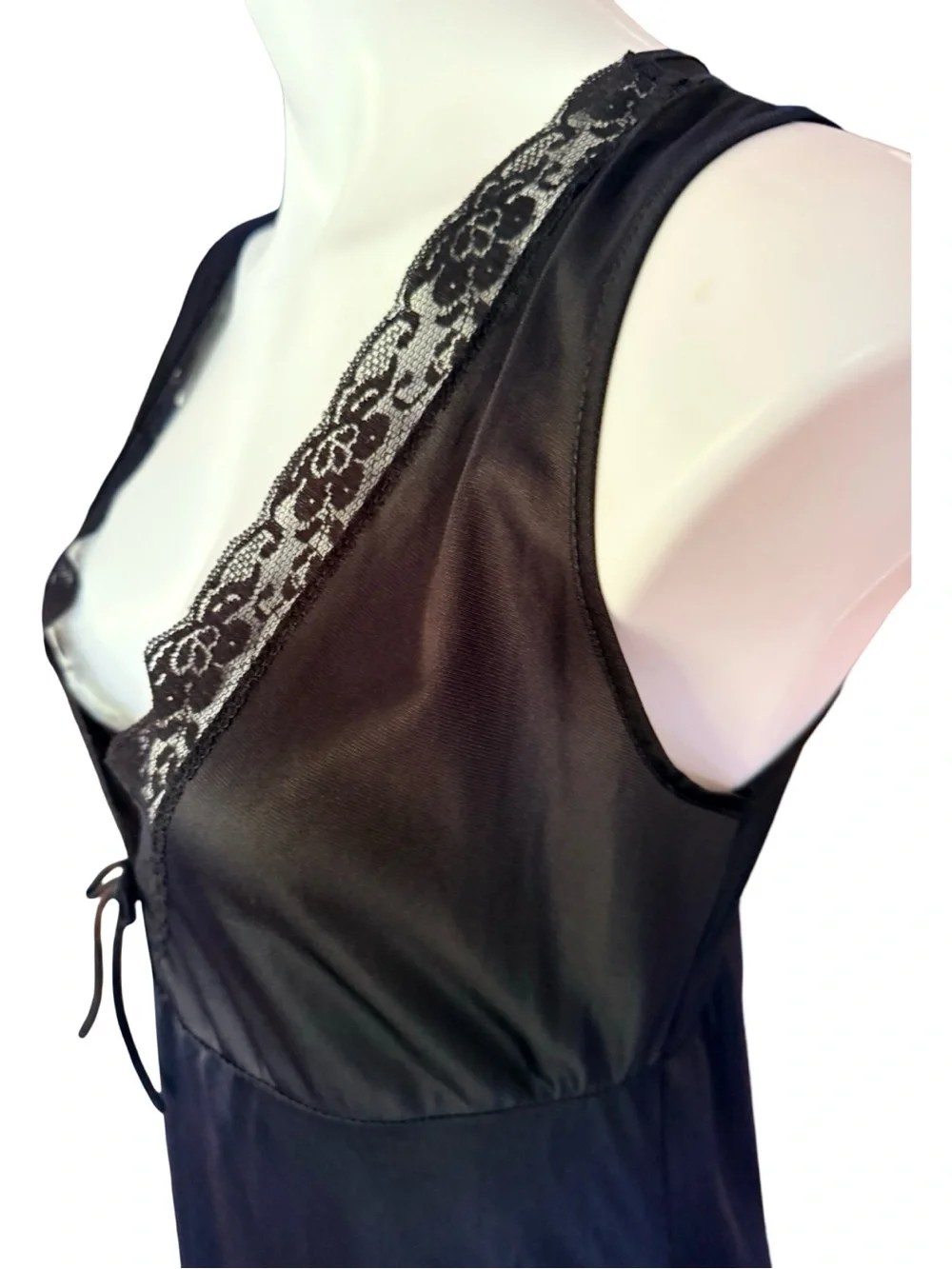 Glencroft Black Nylon Lace V-Neck Maxi Nightgown Vintage 60s M - Picture 5 of 11